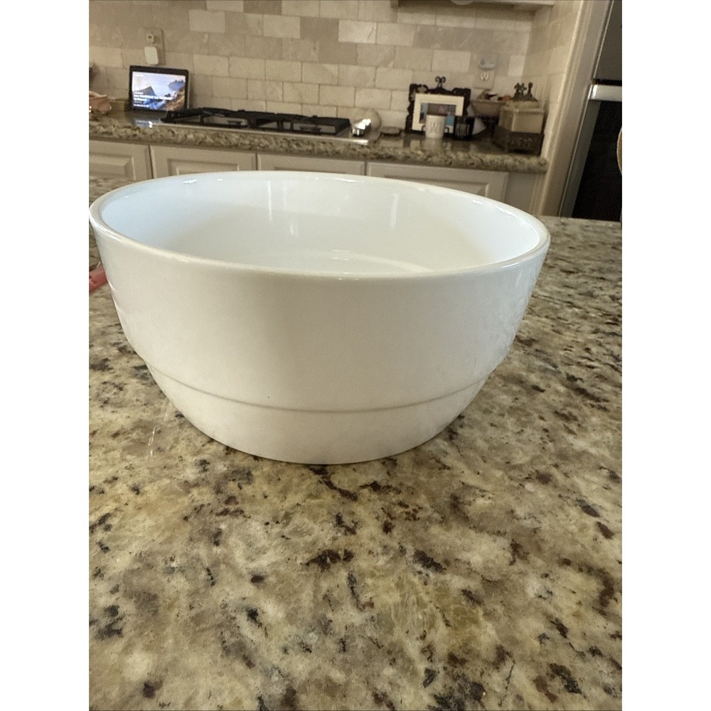 Duo White Round Vegetable Serving Bowl, 7 3/4". ‎ 4598 Beautiful Ceramic
